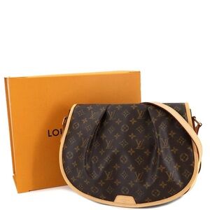 LOUIS VUITTON Monogram Menilmontant MM
